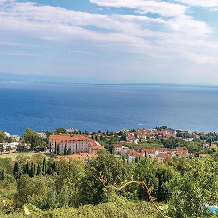 Apartmán In With House Sea View Lovran