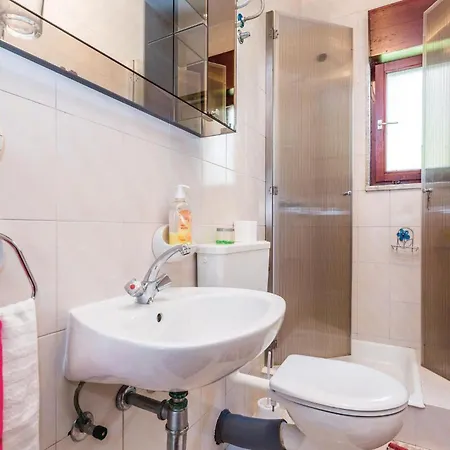 In With Kitchen * 洛夫兰