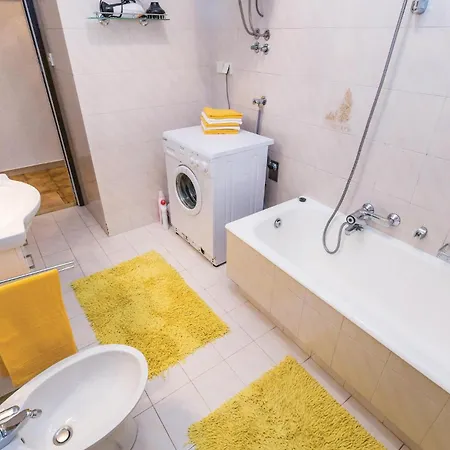 In With Kitchen アパート