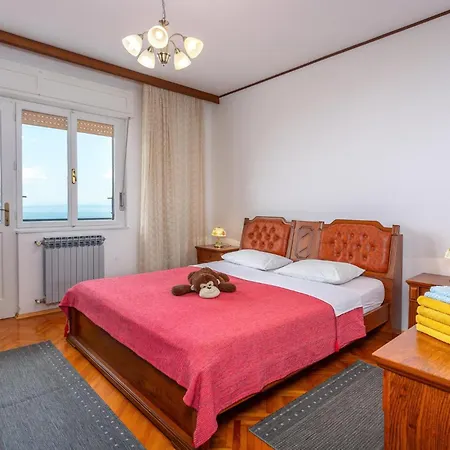 In With Kitchen * Ловран