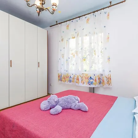 In With House Sea View *