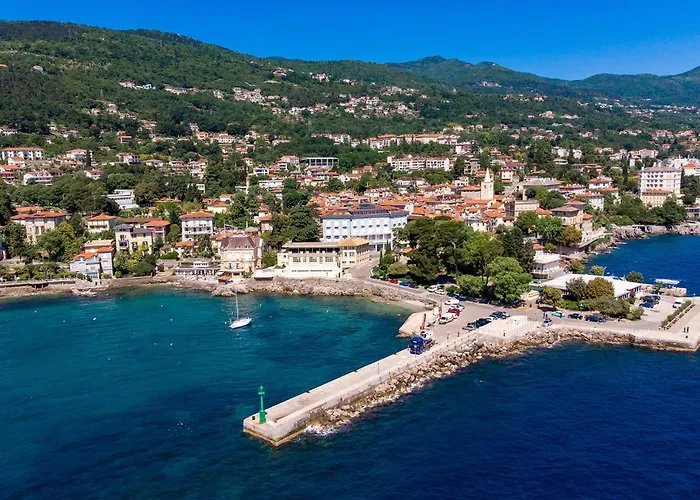 Apartament In With Kitchen Lovran